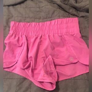 M athletic shorts